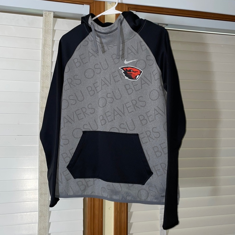 Nike women’s sweatshirt size M